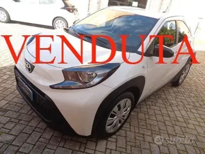 Usata Toyota Aygo X Active 72 CV (52 kW) 2025 Bianco SUV