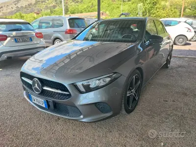 Usata Mercedes A180 Executive 116 CV (85 kW) 2019 Nero Berlina
