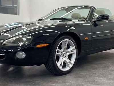 Usata Jaguar XK8 298 CV (219 kW) 2003 Nero Cabrio