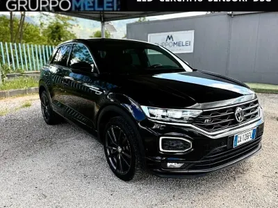 Usata VW T-Roc R-line 150 CV (110 kW) 2021 Nero SUV