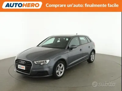 Usado Audi A3 116 CV (85 kW) 2019 Gris Berlina