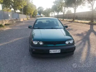 Usata VW Golf III GT 101 CV (74 kW) 1995 Verde Berlina