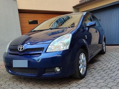 Begagnad Toyota Corolla Verso 110 HK (80 kW) 2005 Blå Minibuss