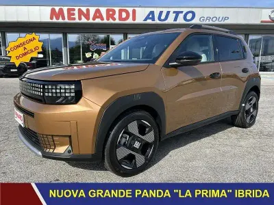 Nuova Fiat Grande Panda La Prima 100 CV (73 kW) 2026 Marrone Utilitaria