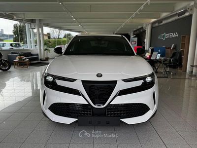 Nuova Alfa Romeo Junior Edizione Speciale 136 CV (100 kW) 2026 Bianco SUV