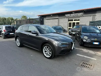 Usata Alfa Romeo Stelvio 280 CV (205 kW) 2019 Grigio SUV
