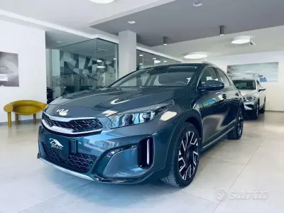 Usata Kia XCeed Style 136 CV (100 kW) 2023 Grigio SUV