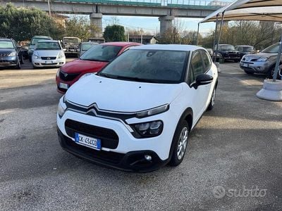 Używany Citroën C3 Feel 102 KM (75 kW) 2022 Biały Hatchback