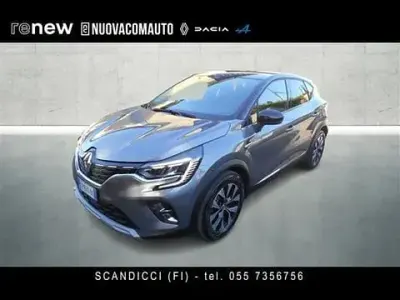 Usata Renault Captur Techno 160 CV (117 kW) 2023 Grigio scuro SUV