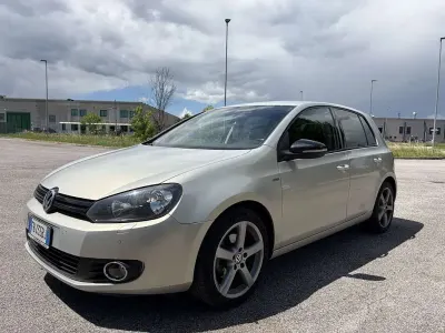 Usata VW Golf VII Highline 140 CV (102 kW) 2012 Grigio Berlina