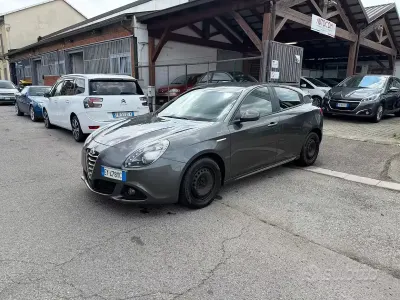 Usata Alfa Romeo Giulietta Sprint 150 CV (110 kW) 2015 Grigio Utilitaria