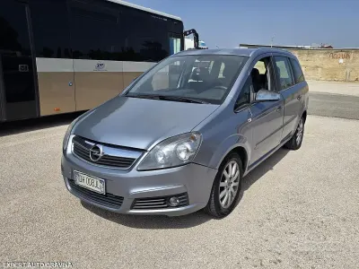 Usata Opel Zafira 101 CV (74 kW) 2008 Grigio Monovolume