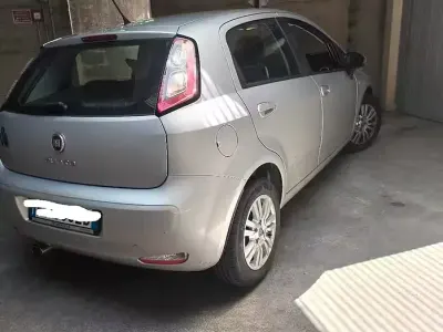 Usata Fiat Punto 69 CV (50 kW) 2014 Grigio Utilitaria