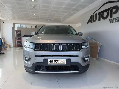 Usata Jeep Compass Limited 170 CV (125 kW) 2020 Grigio SUV