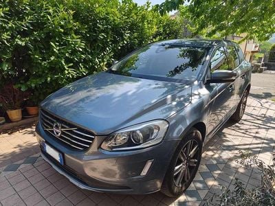 Usata Volvo XC60 Momentum 190 CV (139 kW) 2016 Grigio SUV