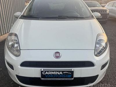Usata Fiat Punto Lounge 70 CV (51 kW) 2016 Bianco Utilitaria