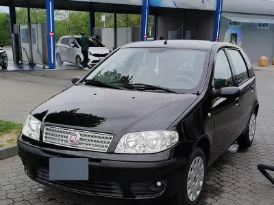 Usata Fiat Punto 60 CV (44 kW) 2009 Nero Utilitaria