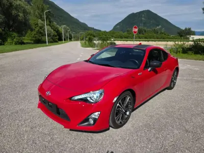 Usata Toyota GT86 Edition 200 CV (147 kW) 2016 Rosso Coupé