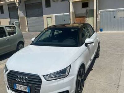 usata Audi A1 Sportback 1.6 tdi Metal Plus s-tronic