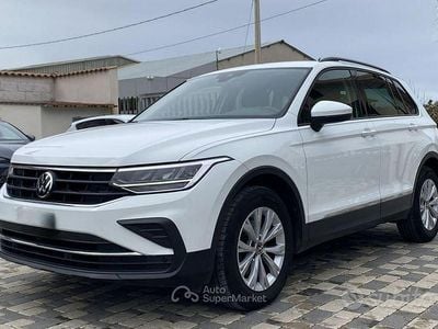 Usata VW Tiguan Life 150 CV (110 kW) 2022 Bianco SUV