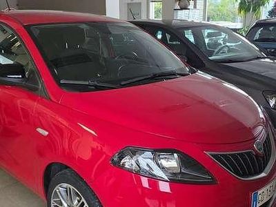 Usata Lancia Ypsilon Gold 69 CV (50 kW) 2020 Utilitaria