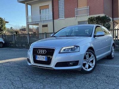 Usata Audi A3 Ambition 105 CV (77 kW) 2010 Grigio Utilitaria