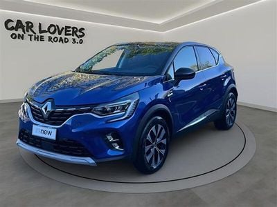 Begagnad Renault Captur Techno 145 HK (106 kW) 2023 Blå SUV