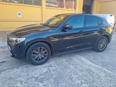 Usata Alfa Romeo Stelvio Business 200 CV (147 kW) 2018 Nero SUV