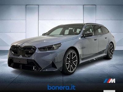 Nuova BMW M5 Comfort Edition 727 CV (534 kW) 2025 Grigio Station wagon