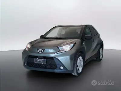 Begagnad Toyota Aygo X Trend 72 HK (52 kW) 2022 Grå SUV
