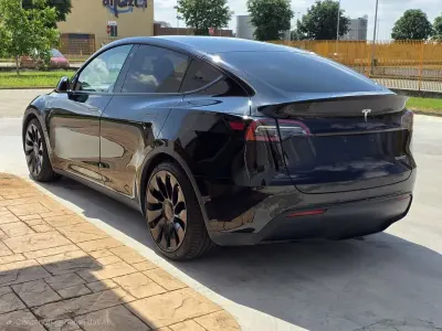 Usata Tesla Model Y Performance 405 kW (551 CV) 2022 Nero SUV