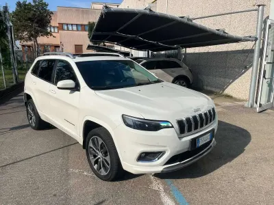 Usata Jeep Cherokee Overland 194 CV (142 kW) 2019 Bianco SUV