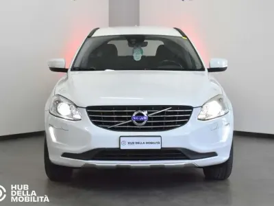 Usata Volvo XC60 Momentum 181 CV (133 kW) 2015 Bianco SUV
