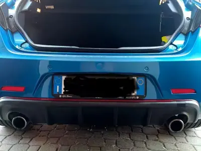 Usata Alfa Romeo Giulietta Veloce 241 CV (177 kW) 2018 Bluazzurro Utilitaria