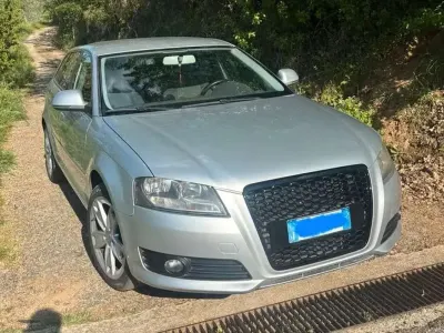 Usata Audi A3 Young 90 CV (66 kW) 2010 Grigio Utilitaria