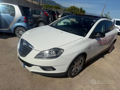 Usata Lancia Delta Gold 120 CV (88 kW) 2012 Bianco Utilitaria
