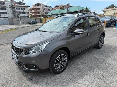 Używany Peugeot 2008 100 KM (73 kW) 2018 Szary SUV
