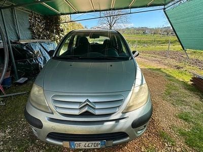Begagnad Citroën C3 60 HK (44 kW) 2006 Grå Sedan