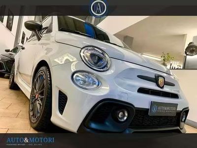Usata Abarth 695 Competizione 179 CV (131 kW) 2023 Grigio campovolo Utilitaria