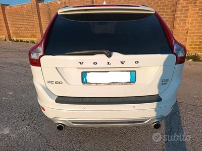 Usata Volvo XC60 R-Design 2011 Bianco SUV