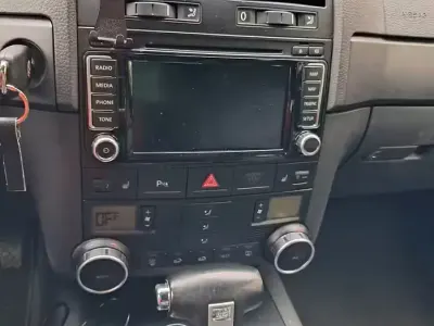 Usata VW Touareg 174 CV (127 kW) 2009 Bianco SUV
