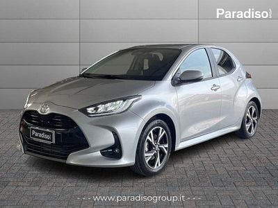 Usata Toyota Yaris Hybrid Trend 92 CV (67 kW) 2025 Argento Berlina