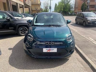 Usata Fiat 500e Icon 86 kW (118 CV) 2021 Blu Berlina