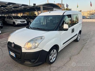 Occasion Fiat Doblò Dynamic 104 ch (76 kW) 2010 Blanc Monospace
