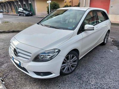 Usata Mercedes B180 Premium 109 CV (80 kW) 2012 Monovolume