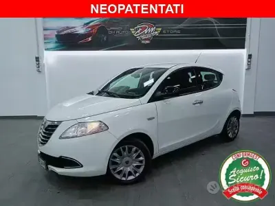 Usata Lancia Ypsilon Gold 69 CV (50 kW) 2013 Bianco Utilitaria