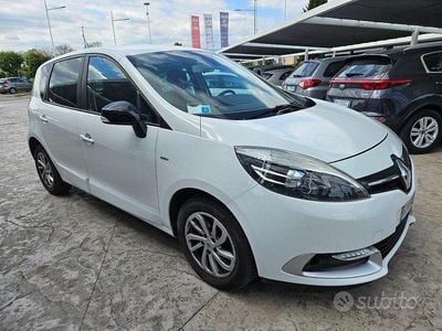 Usata Renault Scénic III XMOD 110 CV (80 kW) 2015 Bianco Monovolume
