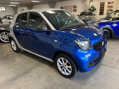 Usata Smart ForFour Passion 71 CV (52 kW) 2018 Blu/azzurro Utilitaria