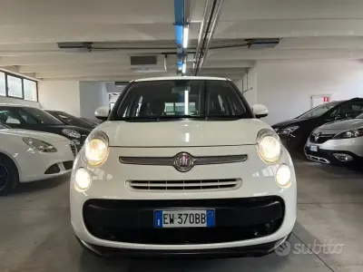 Usata Fiat 500L Living 105 CV (77 kW) 2014 Bianco Monovolume