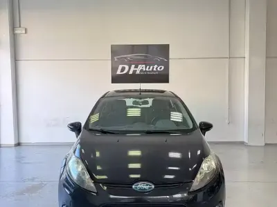 Usata Ford Fiesta Titanium 82 CV (60 kW) 2011 Nero Berlina